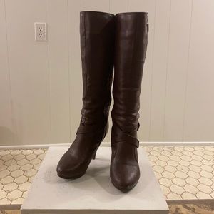 BROWN KNEE HIGH LEATHER BOOTS